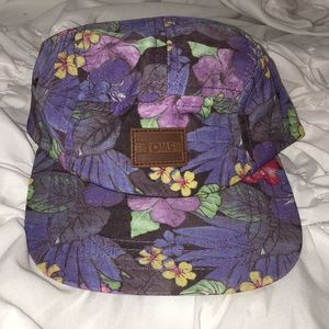 FLORAL TOMS HAT